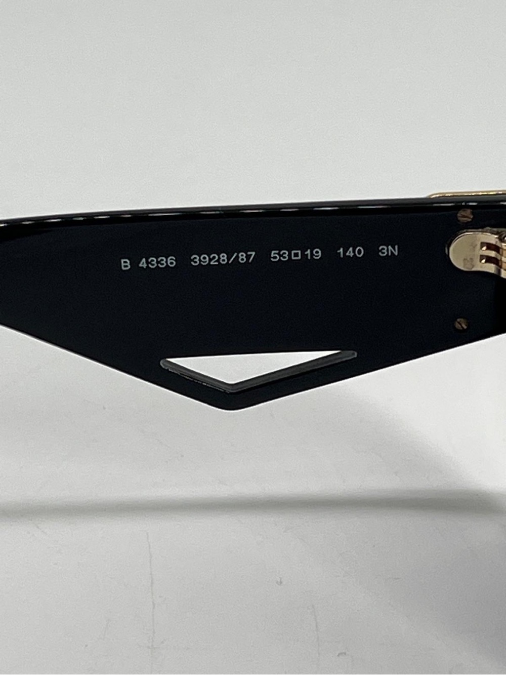 Burberry Poppy Sunglasses B4336 Black 53/19 - Picture 5 of 13